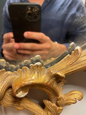 Lot 107 - A George III giltwood mirror in the manner of William and John Linnell