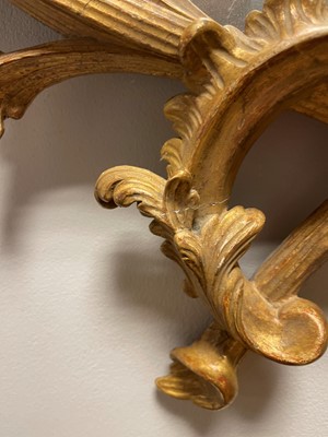 Lot 107 - A George III giltwood mirror in the manner of William and John Linnell