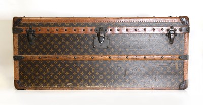 Lot 349 - A Louis Vuitton monogrammed canvas trunk
