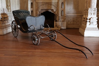 Lot 437 - A pony phaeton
