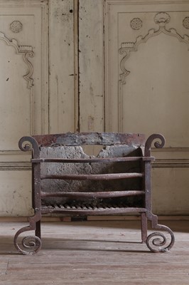 Lot 68 - ☘ An ironwork basket fire grate