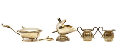 Lot 70 - An Egyptian silver silent butler