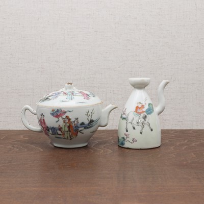 Lot 73 - A Chinese famille rose wine pot