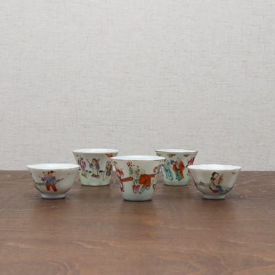 Lot 77 - A collection of five Chinese famille rose teacups