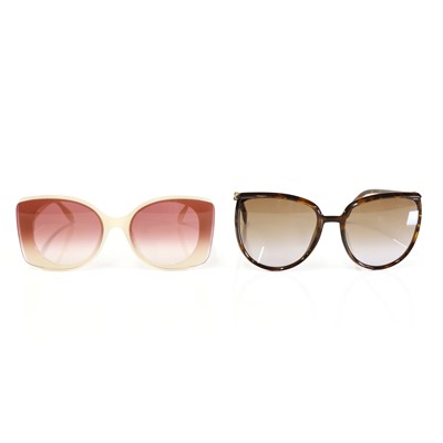 Lot 1540 - A pair of Alexander McQueen 'Butterfly' sunglasses