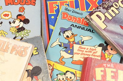 Lot 285 - WALT DISNEY
