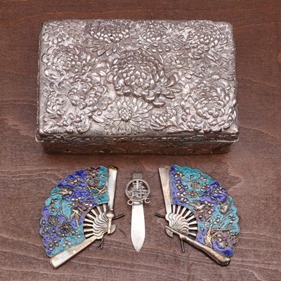 Lot 203 - A pair of Chinese silver table card holders