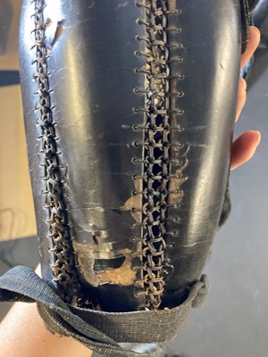 Lot 86 - A Japanese gusoku (composite armour)