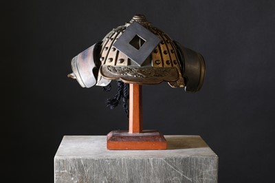 Lot 132 - A Japanese suji bachi kabuto (ridged helmet)