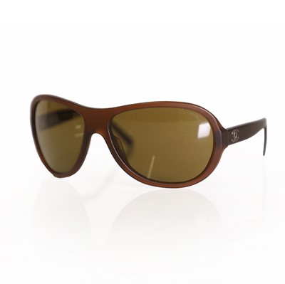Lot 1545 - A pair of Chanel oversized brown sunglasses