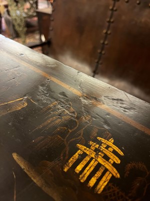 Lot 365 - A Regency black and gilt japanned side cabinet