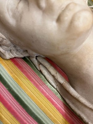 Lot 214 - A marble bust after the antique