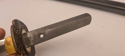 Lot 19 - A Japanese wakizashi