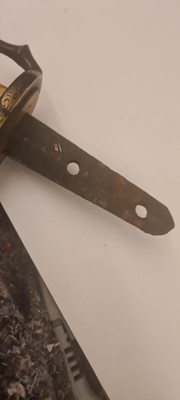 Lot 143 - A Chinese jian short sword