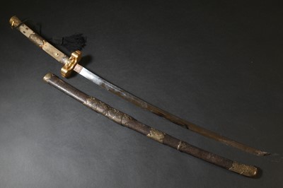 Lot 28 - A Japanese katana