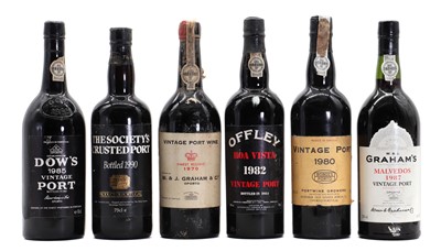 Lot 49 - A selection of Vintage Port