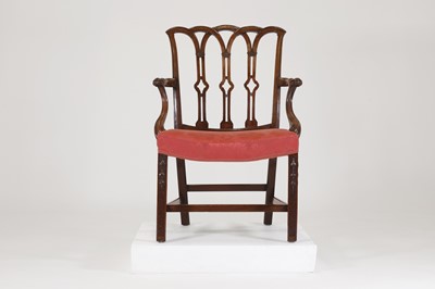 Lot 20 - A George III mahogany armchair