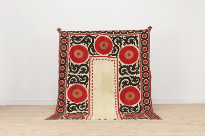 Lot 424 - A Samarkand suzani prayer hanging