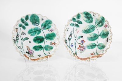 Lot 192 - Two Worcester 'Blind Earl' plates