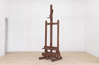 Lot 180 - An oak artist's studio easel