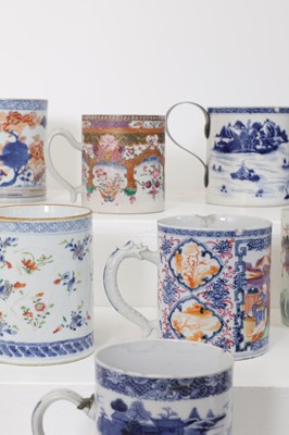 Lot 366 - A collection of export porcelain mugs