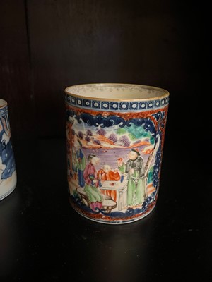 Lot 366 - A collection of export porcelain mugs