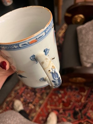 Lot 366 - A collection of export porcelain mugs