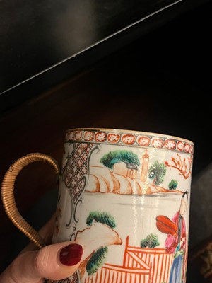Lot 366 - A collection of export porcelain mugs