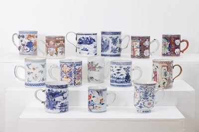 Lot 366 - A collection of export porcelain mugs