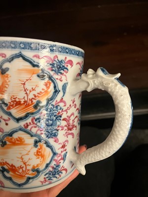 Lot 366 - A collection of export porcelain mugs