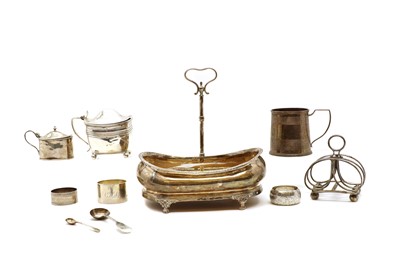 Lot 4 - A collection of silver items