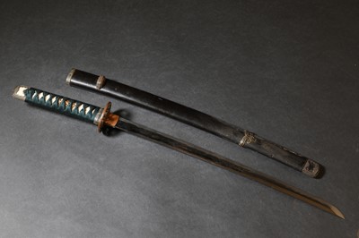 Lot 18 - A Japanese wakizashi