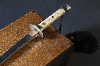 Lot 15 - A Japanese wakizashi