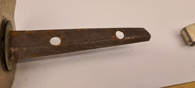 Lot 15 - A Japanese wakizashi