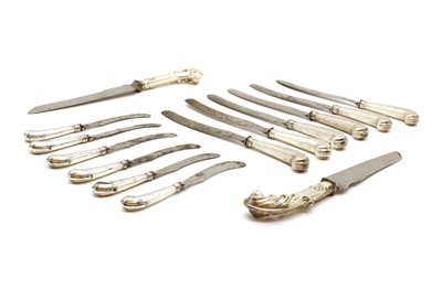 Lot 10 - A group of silver pistol grip knives