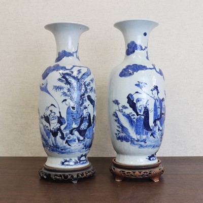 Lot 28 - A large pair of Chinese blue and white vases