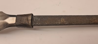 Lot 85 - A Japanese omi no yari (long spear)