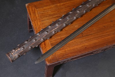 Lot 85 - A Japanese omi no yari (long spear)
