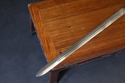 Lot 85 - A Japanese omi no yari (long spear)