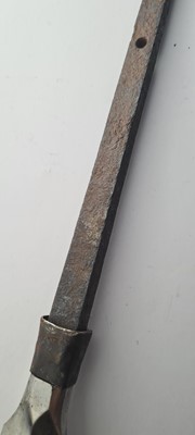Lot 85 - A Japanese omi no yari (long spear)