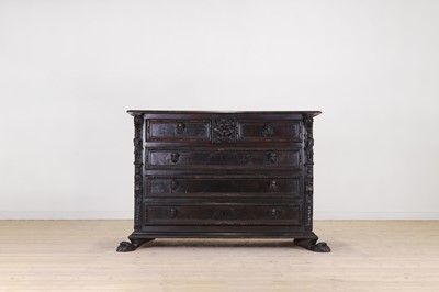 Lot 124 - A Renaissance-style walnut 'bambocci' commode