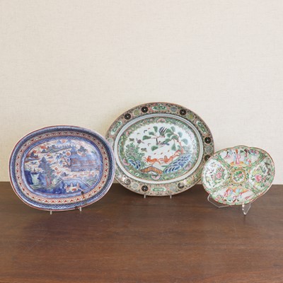 Lot 168 - A Chinese clobbered plate