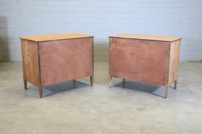 Lot 618 - A pair of oak chest of drawers