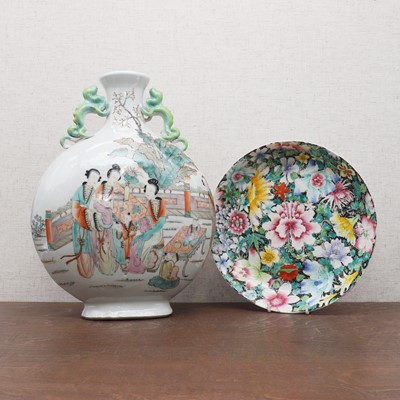 Lot 395 - A Chinese famille rose moon flask
