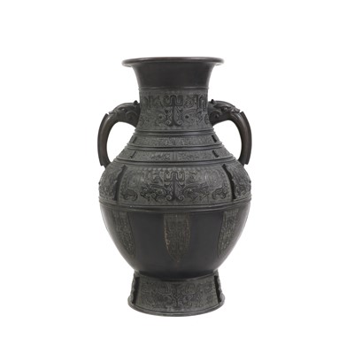 Lot 314 - A large Japanese bronze vase