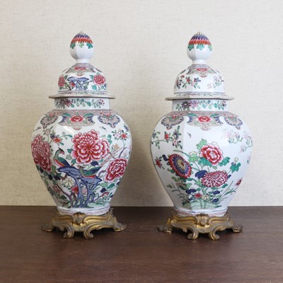 Lot 144 - A pair of French Samson famille rose vases