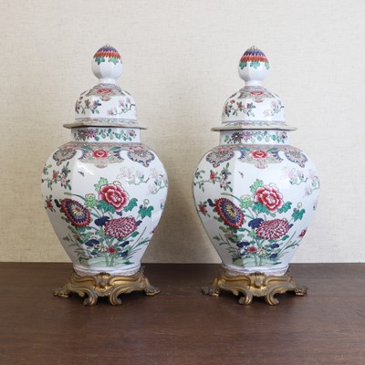 Lot 144 - A pair of French Samson famille rose vases