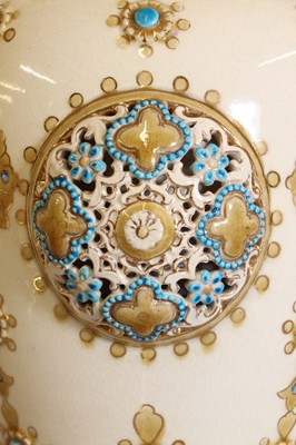 Lot 121 - An Hungarian Zsolnay-Pécs stoneware vase
