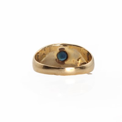 Lot 1165 - An 18ct gold sapphire and diamond ring