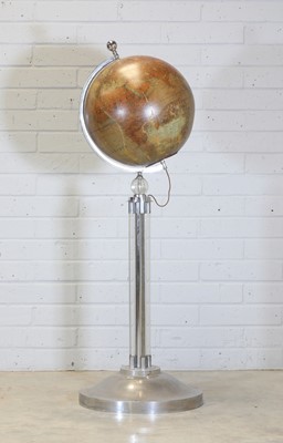 Lot 235 - A French Art Deco terrestrial globe